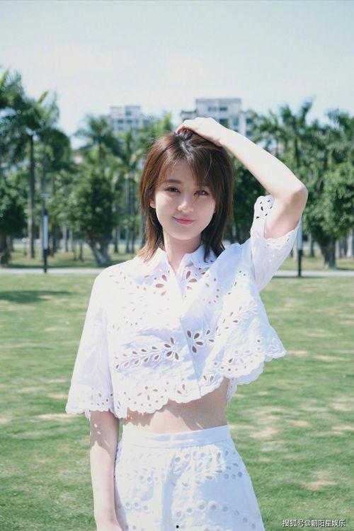 娱乐吃瓜君邢菲,娱乐吃瓜界的“瓜王”,揭秘娱乐圈幕后故事